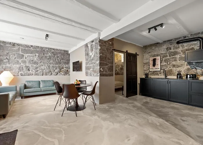 Amazing Design Apartment In Downtown Reykjavik
